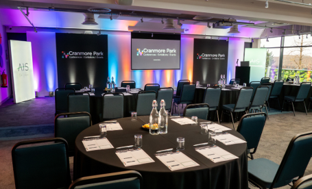 6 steps to hosting a Hybrid Event in the UK | Blending in-person and virtual